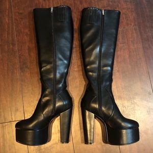 BLACK PLATFORM BOOTS